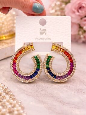Multicolor Crystal oval Earrings  18 k over copper 925 posts gorgeous